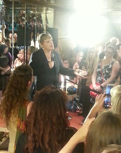 Suzy Eddie Izzard