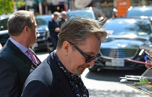 Gary Oldman