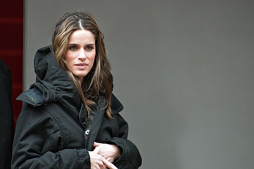 Amanda Peet