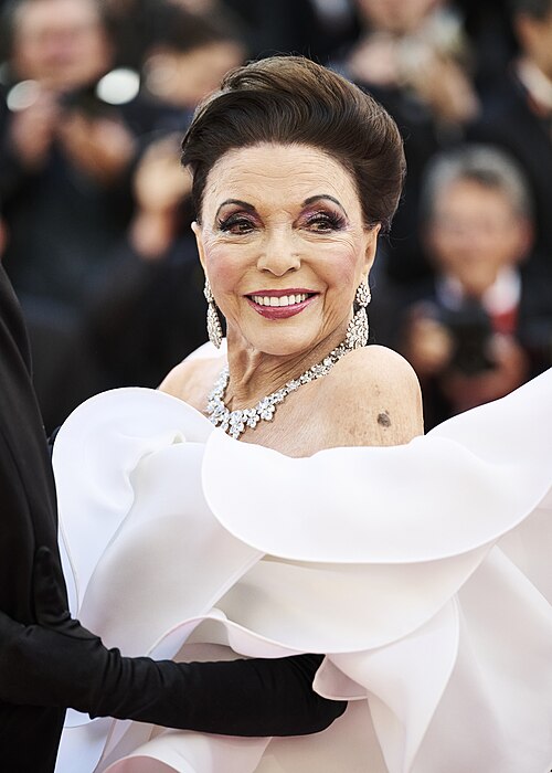 Joan Collins
