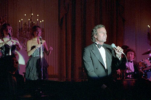 Julio Iglesias