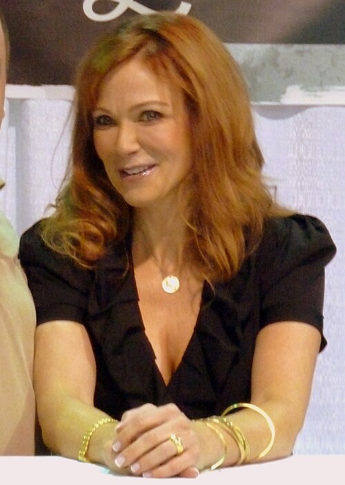Lauren Holly