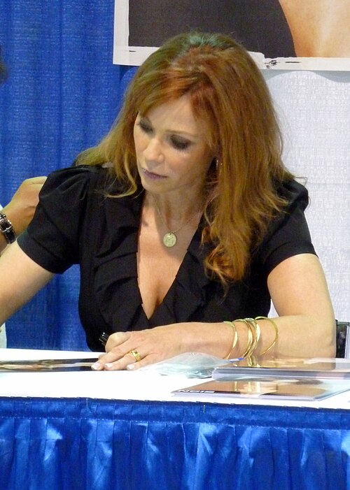 Lauren Holly