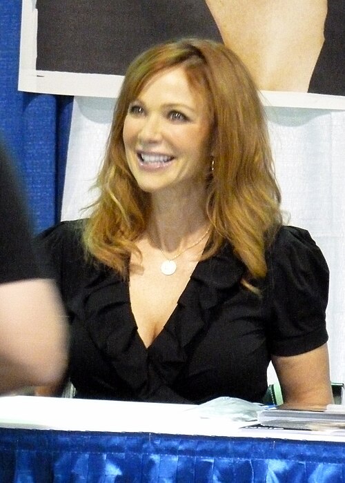 Lauren Holly