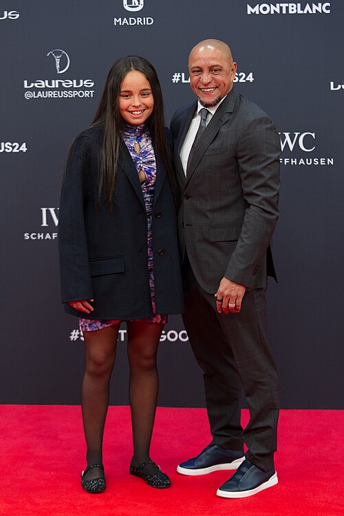 Roberto Carlos (footballer)