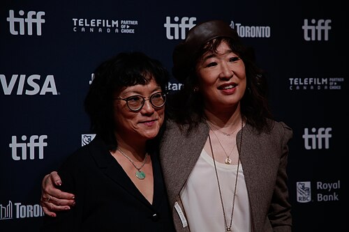 Sandra Oh