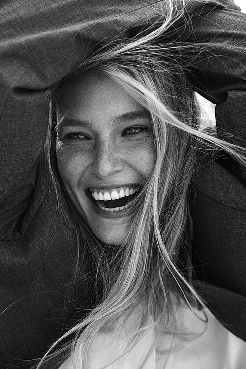 Bar Refaeli